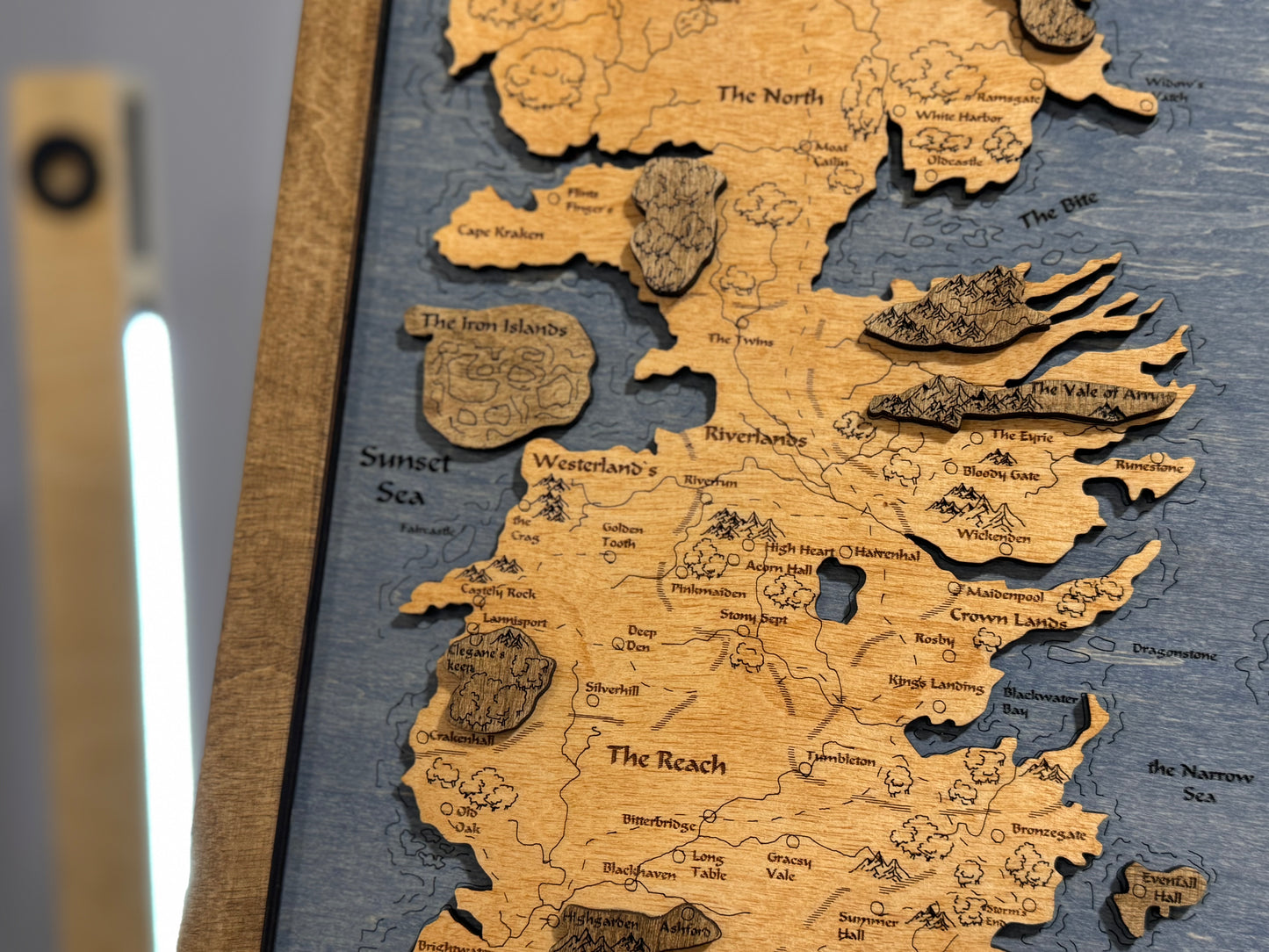 Game of Thrones map, in Prime color, measures 50x30 cm