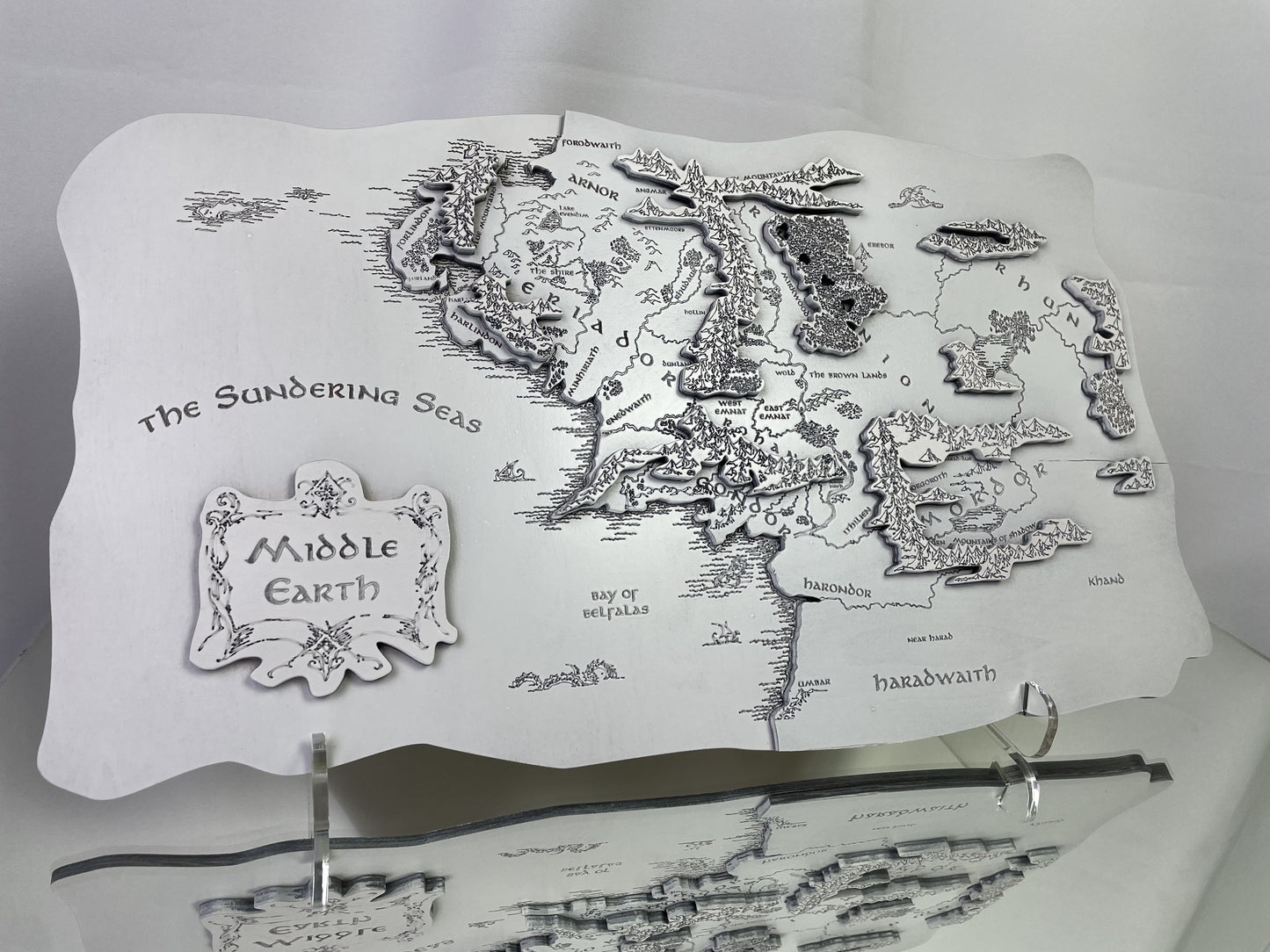 The Middle-earth map, in White color, 50x28 cm