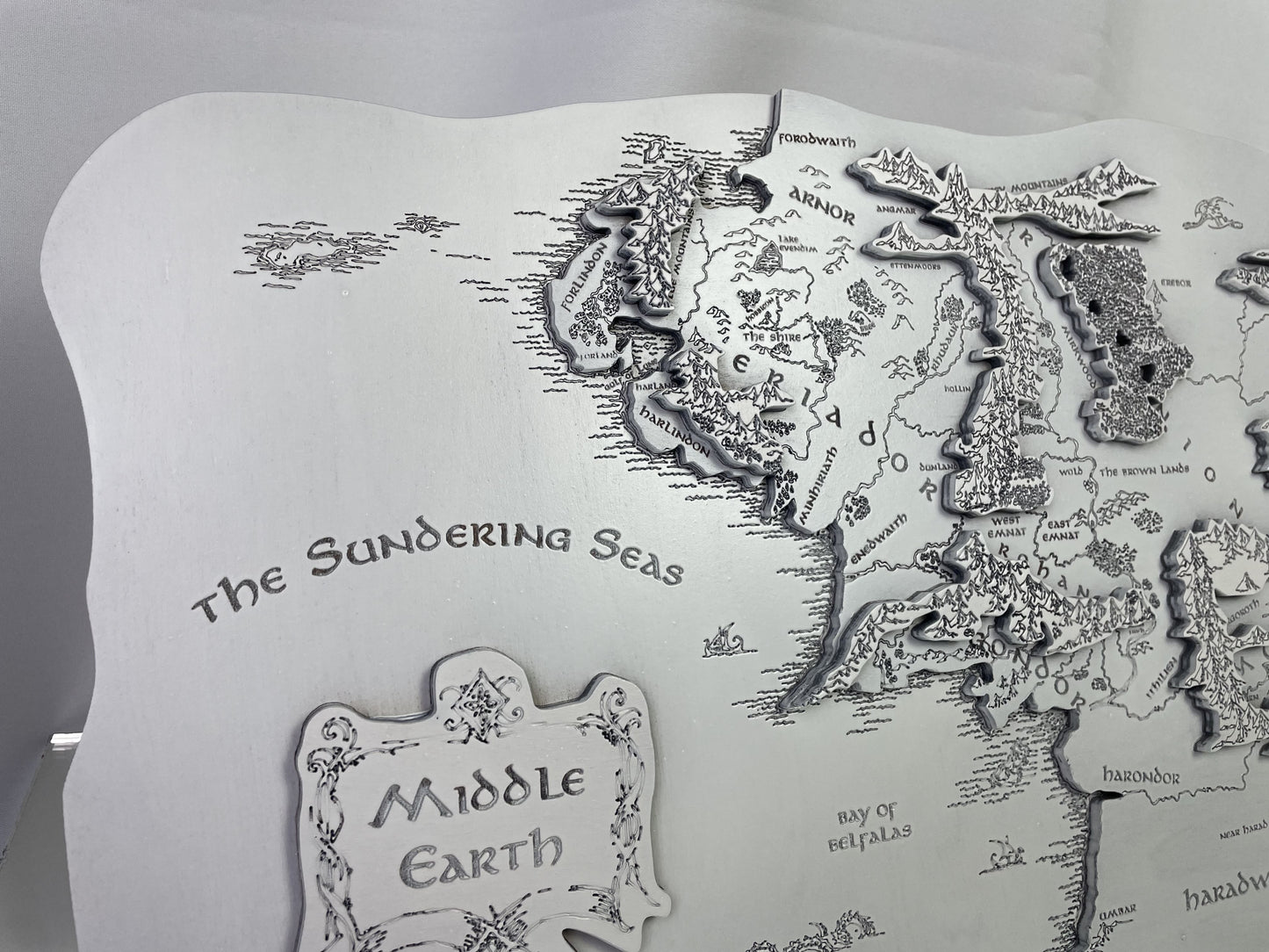 The Middle-earth map, in White color, 50x28 cm