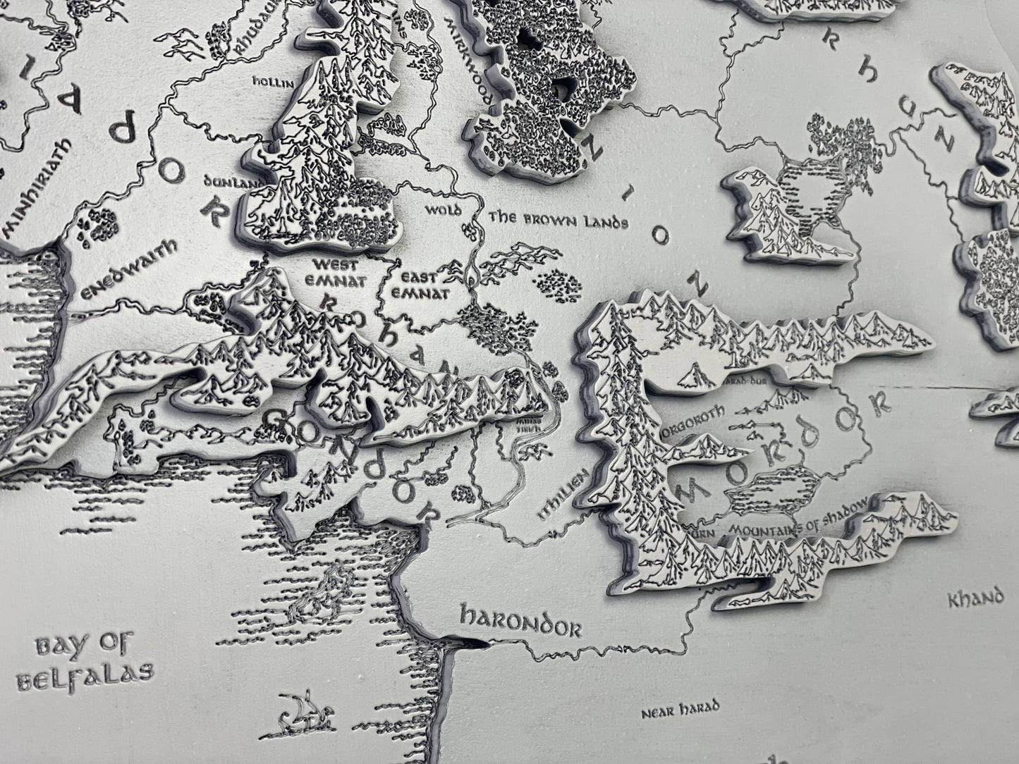 The Middle-earth map, in White color, 50x28 cm