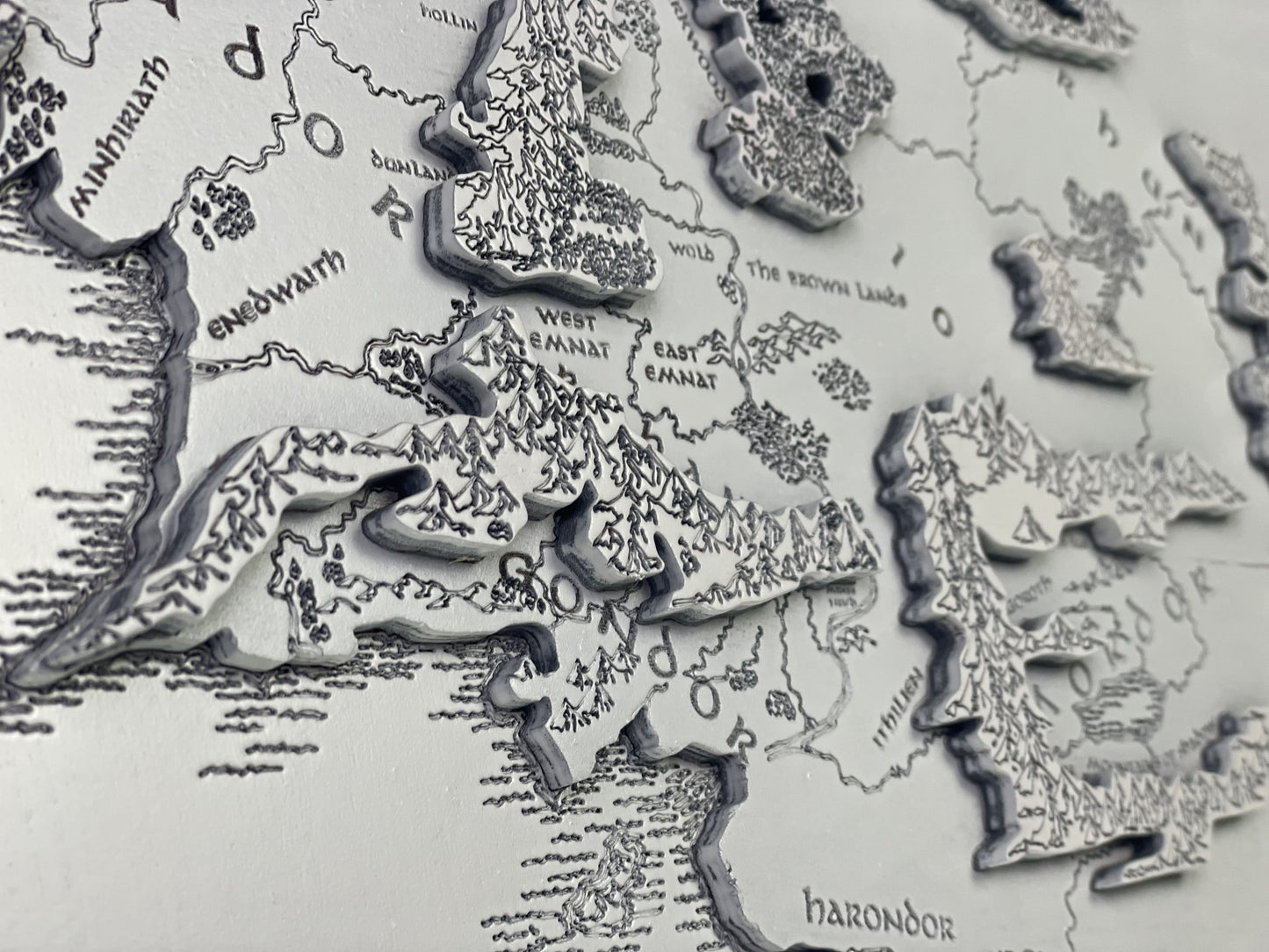 The Middle-earth map, in White color, 50x28 cm