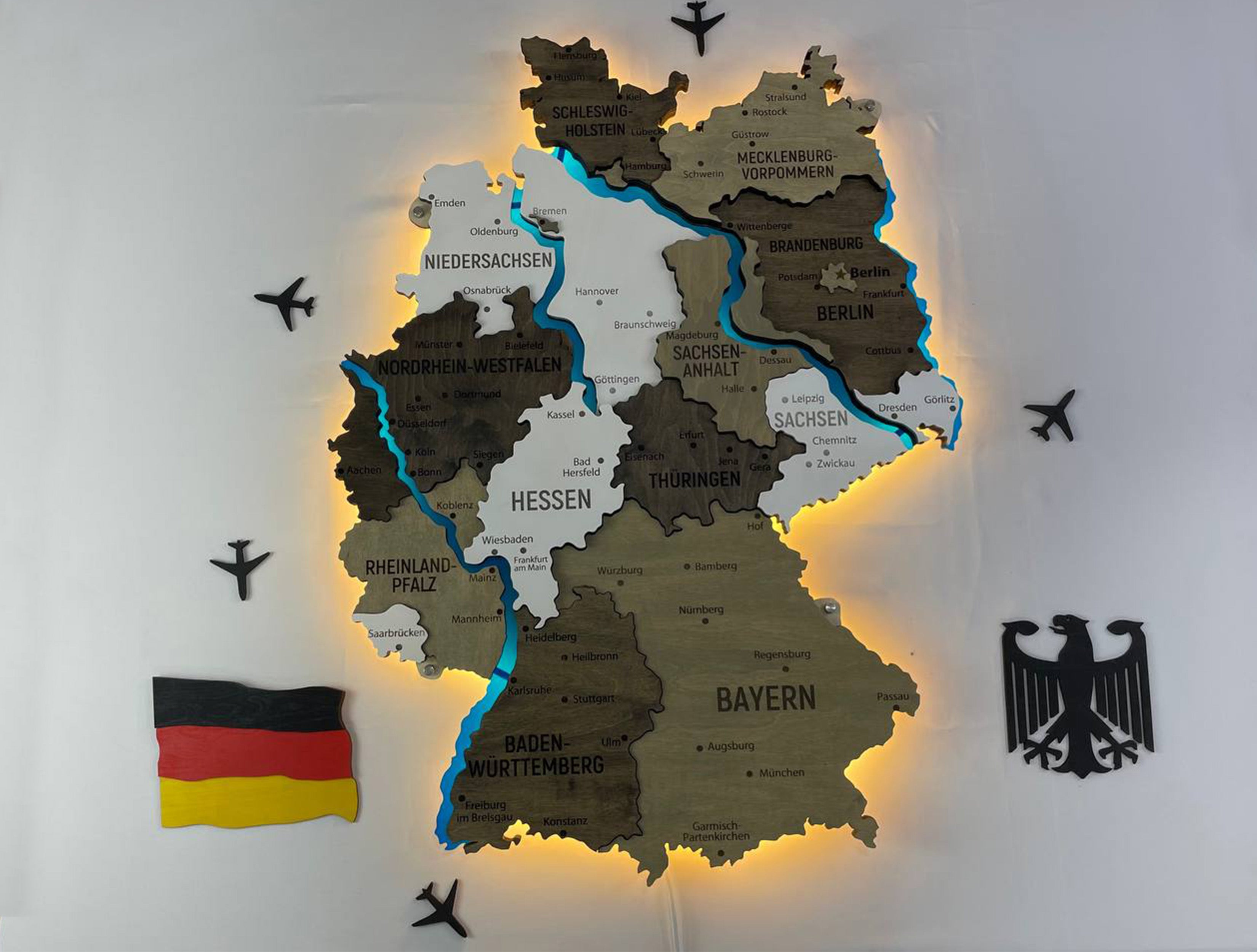 acrylic-map-of-germany-with-rivers-black-white-color