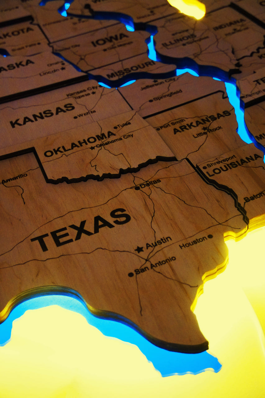 The USA LED map on acrylic glass with acrylic rivers, roads and backlighting between states color Natural