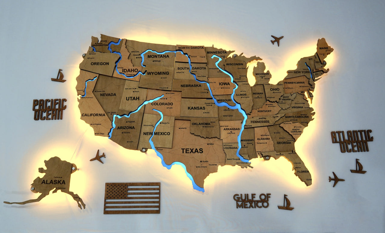 The USA LED map on acrylic glass with acrylic rivers, roads and backlighting between states color Light Tree
