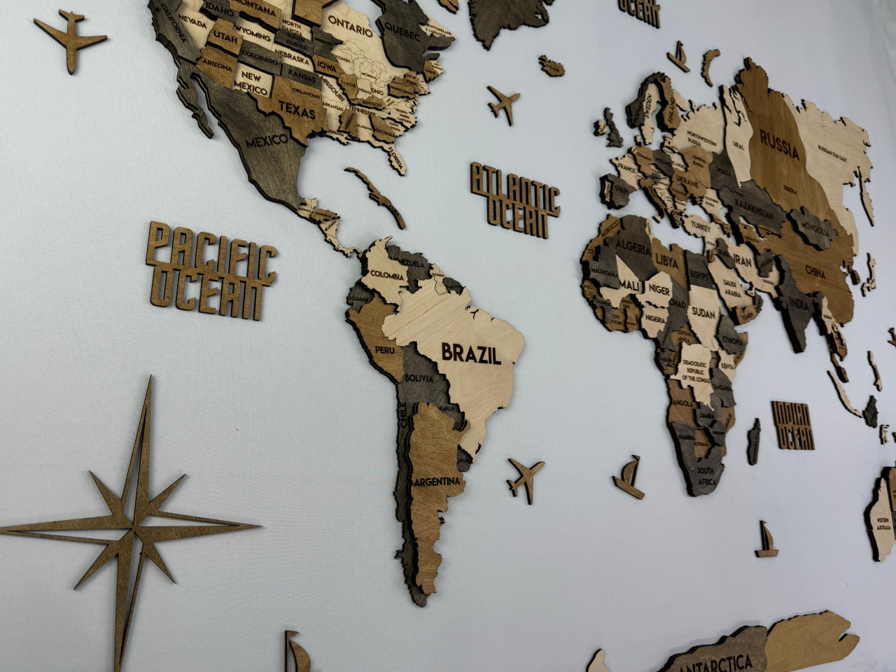 3D Multilayer wooden world map color Wander