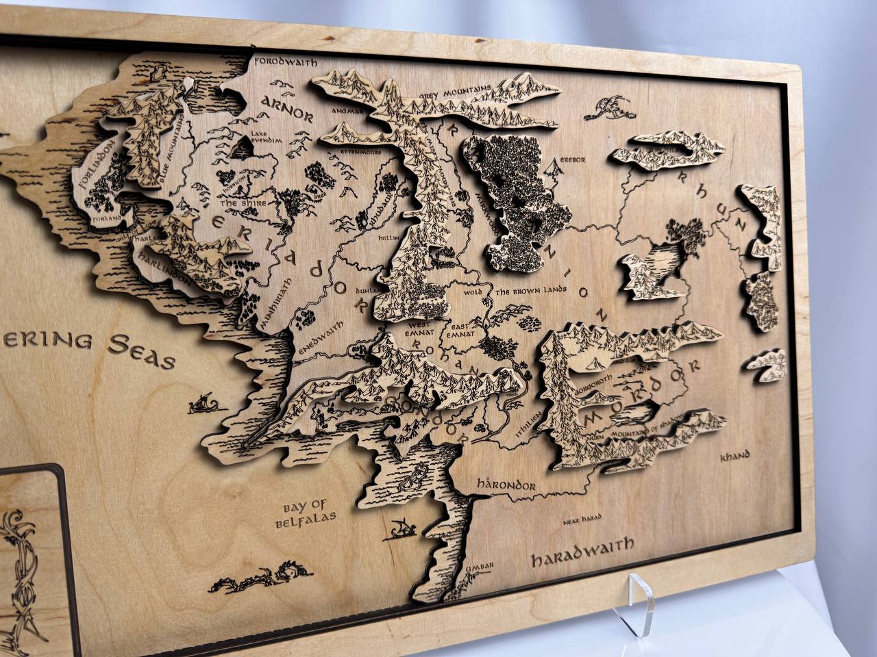 Lord of the Rings map, in Natural color, measures 50x29 cm