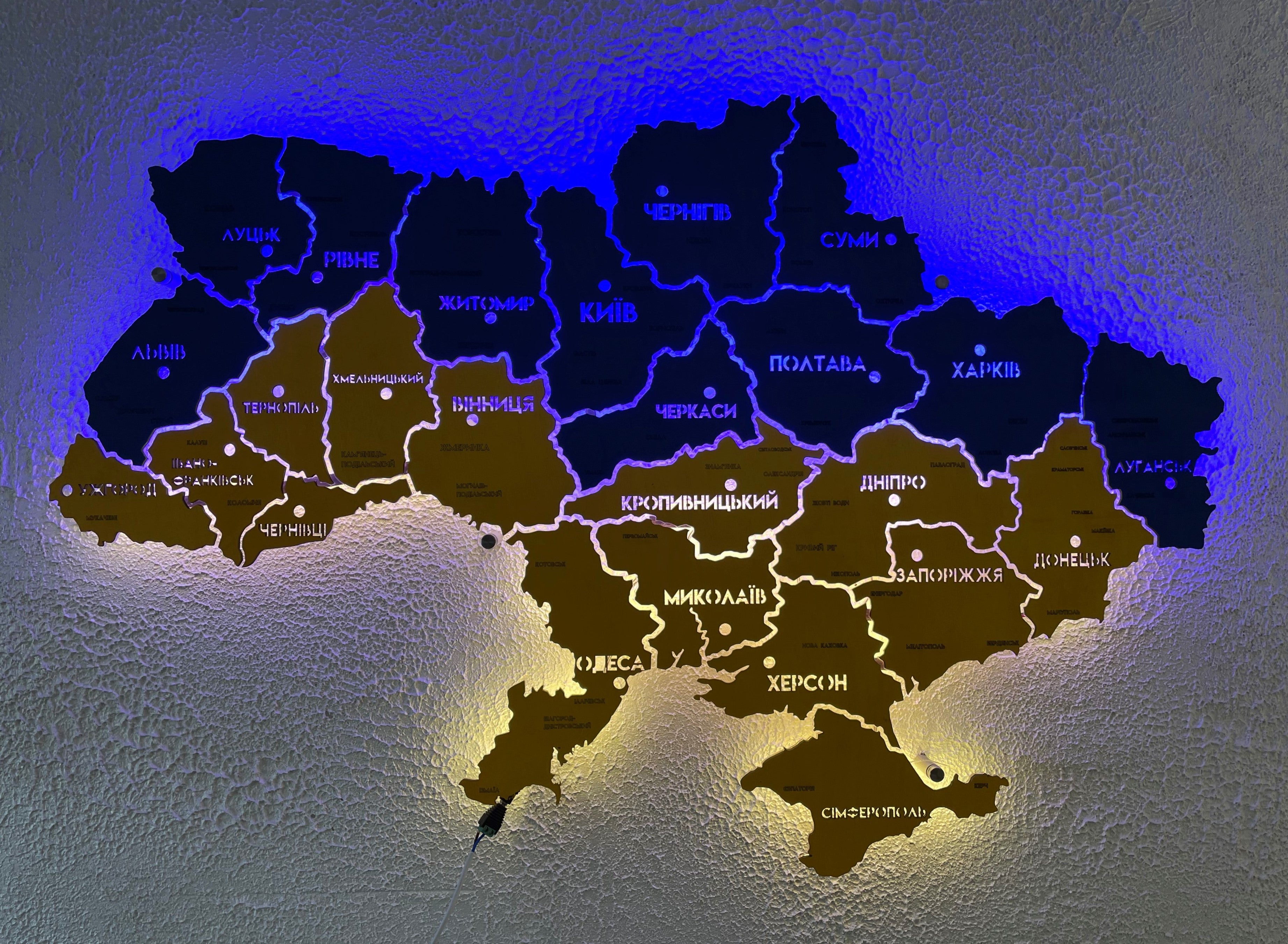 ukraine-led-map-on-acrylic-glass-with-backlighting-between-regions-color-flag-1