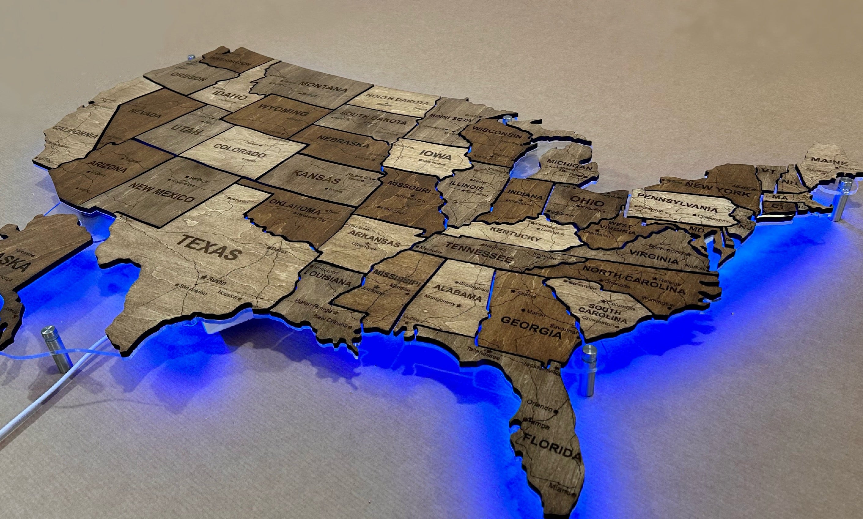 usa-led-rgb-map-on-acrylic-glass-with-roads-and-backlighting-between-states-palette-rosewood