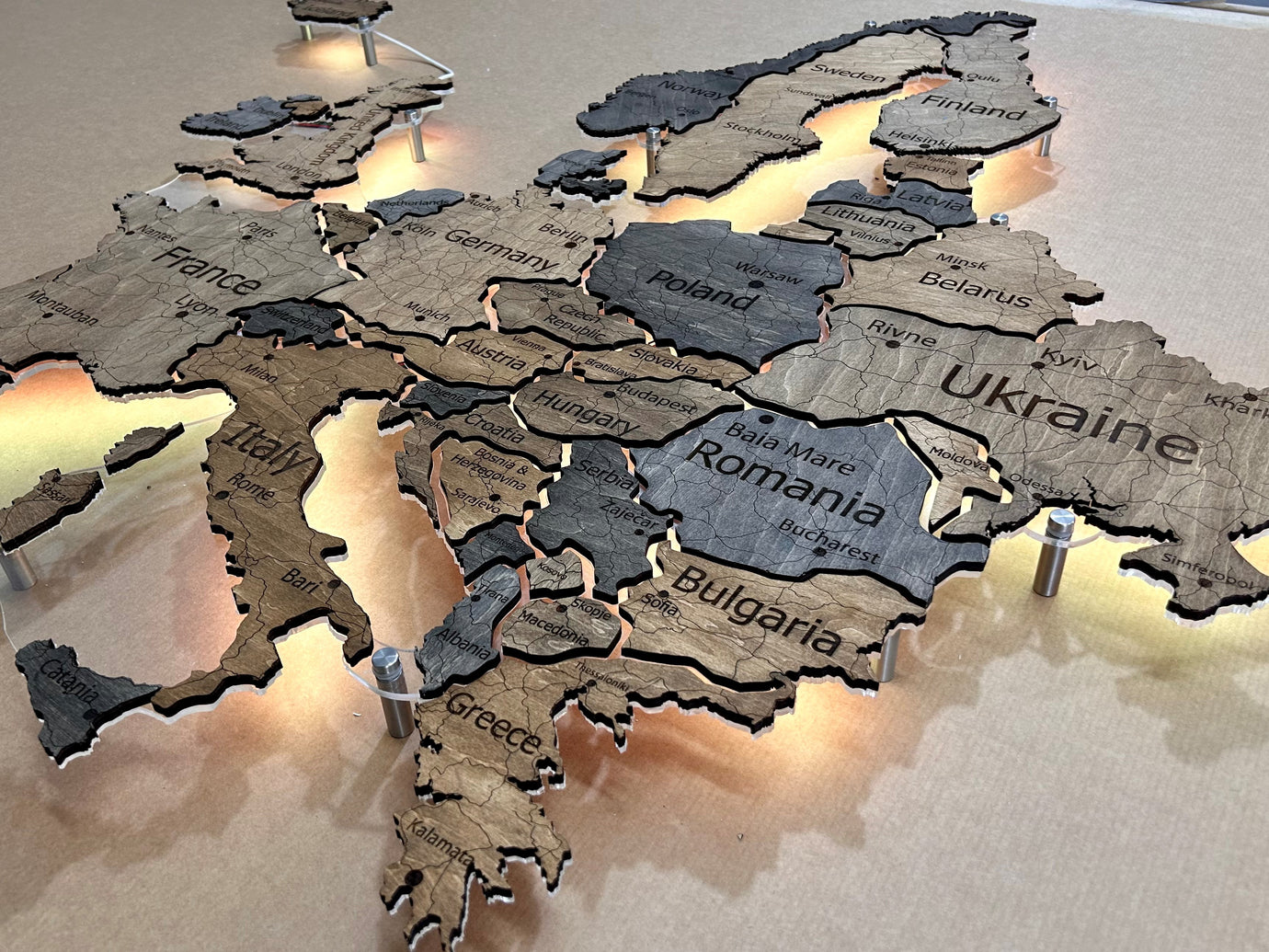 Europe LED map on acrylic glass with backlighting between countries color Dark Tree