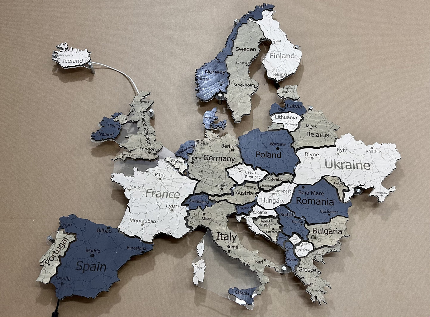 Europe LED map on acrylic glass with backlighting between countries color Deep